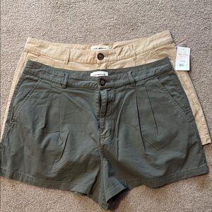 2 Pair For 1 Price—Lucky Brand Green and Tan Cargo Shorts Relaxed Fit